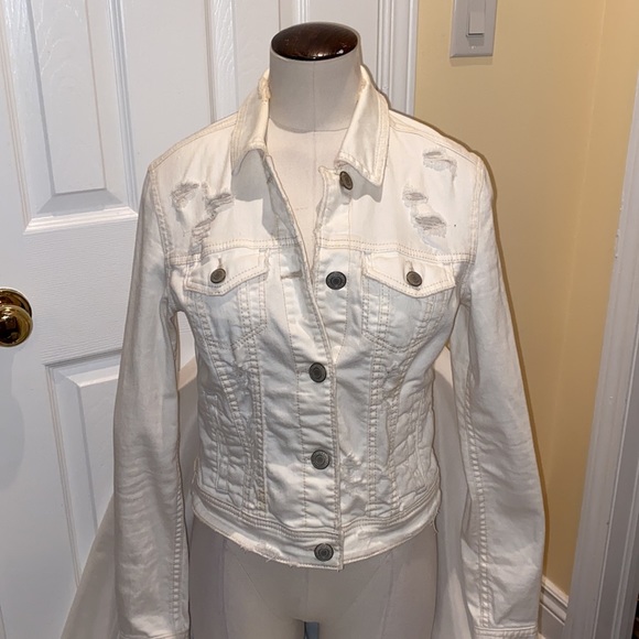 LIKE NEW white distressed denim jacket - Picture 2 of 4